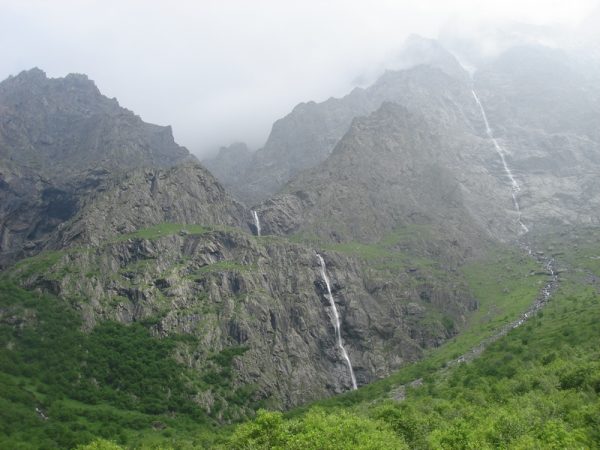 Северный Кавказ. Мидаграбинские водопады